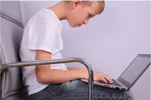 PHYSIOTHERAPY TO CORRECT BAD POSTURE IN TEENAGERS AND CHILDREN IN LONDON – POOR  POSTURE IN TEENS AND PHYSIOTHERAPY REHABILITATION, PHYSIO TREATMENT AT HOME  OR AT THE PRACTICE WITH OUR PAEDIATRIC PHYSIOTHERAPIST IN